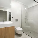 One Velvet Parking 부쿠레슈티