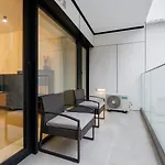 아파트 One Velvet Parking 부쿠레슈티