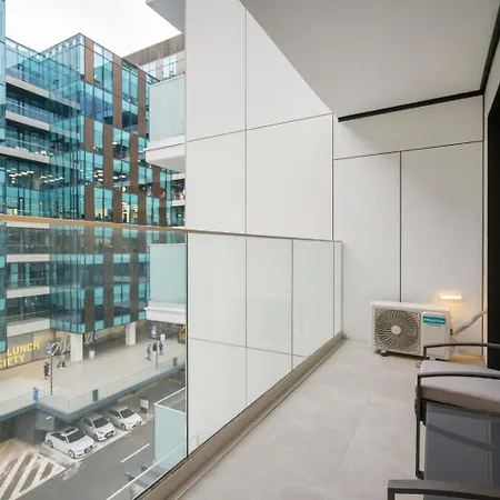 One Velvet Parking 公寓 布加勒斯特