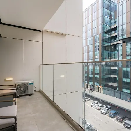 One Velvet Parking Appartamento Bucarest